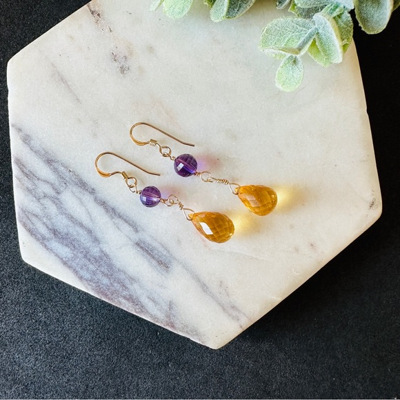 Citrine and Amethyst earrings in 14k gold - Picture 9 of 10